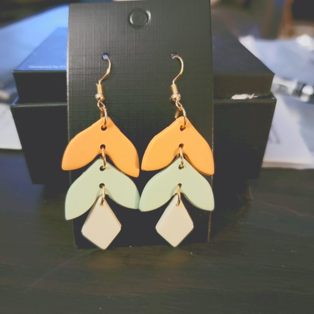 Hildie & Jo dangle pierced earrings